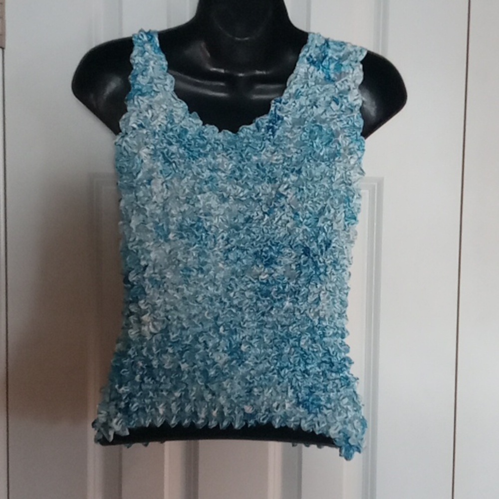 Blue Textured Sleeveless Top - Picture 3 of 4